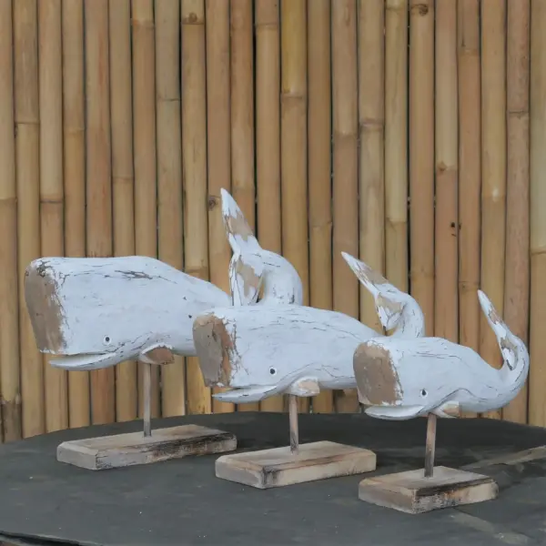 Product image 1 of the product “Whale on a stand, wood in white. Set of 3; Size L: 47x15x38cm H, Size M:38x13x30cm H, Size S: 28x10x26cm H. ”